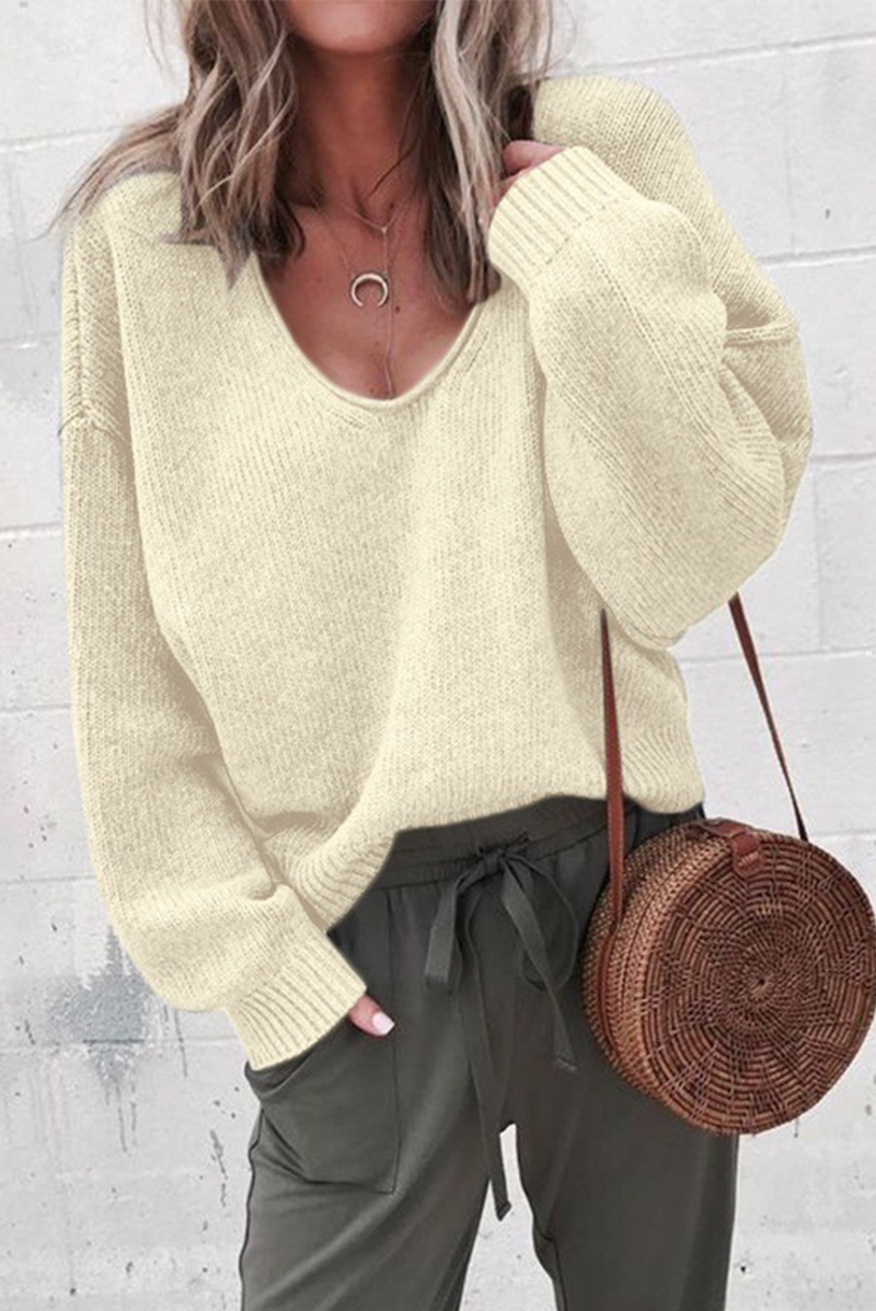 Velia | Fashionable and Minimalist winter Sweater