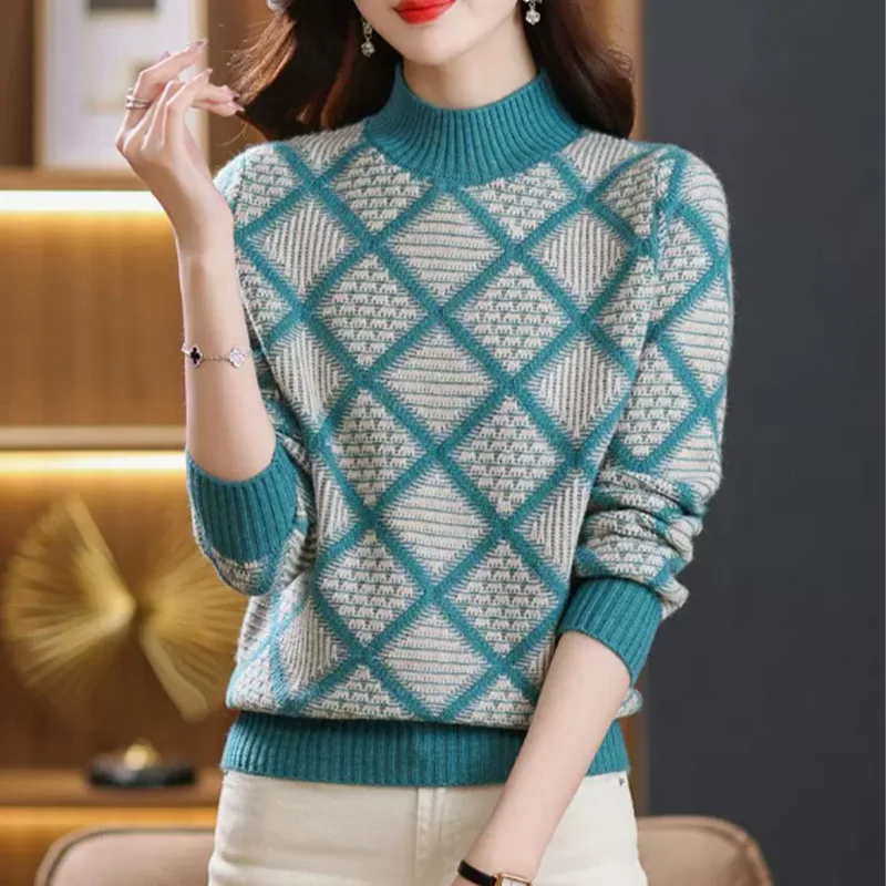 Thea® | Effortless and Chic Sweater