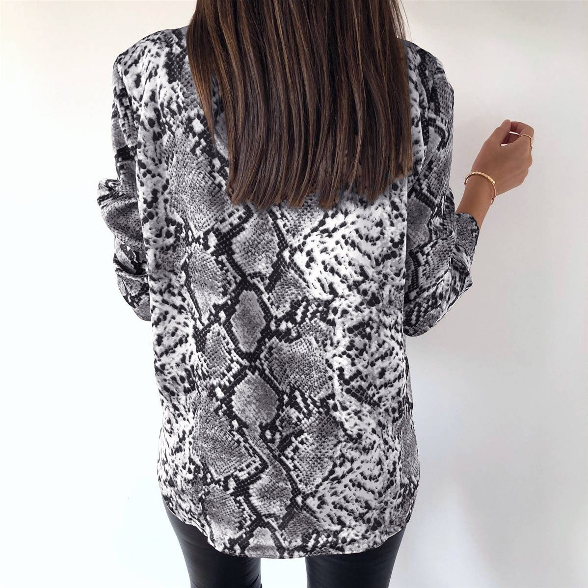 Bärbel | Timeless and Stylish winter Blouse