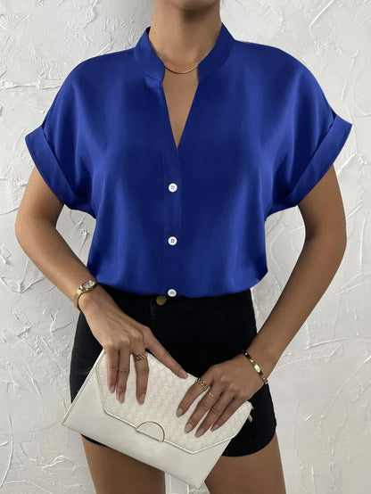 Augustine® | Chic and Relaxed Blouse