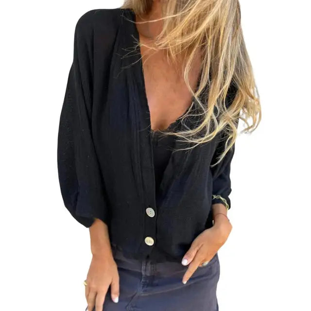 Zoe® | Bold and airy Blouse