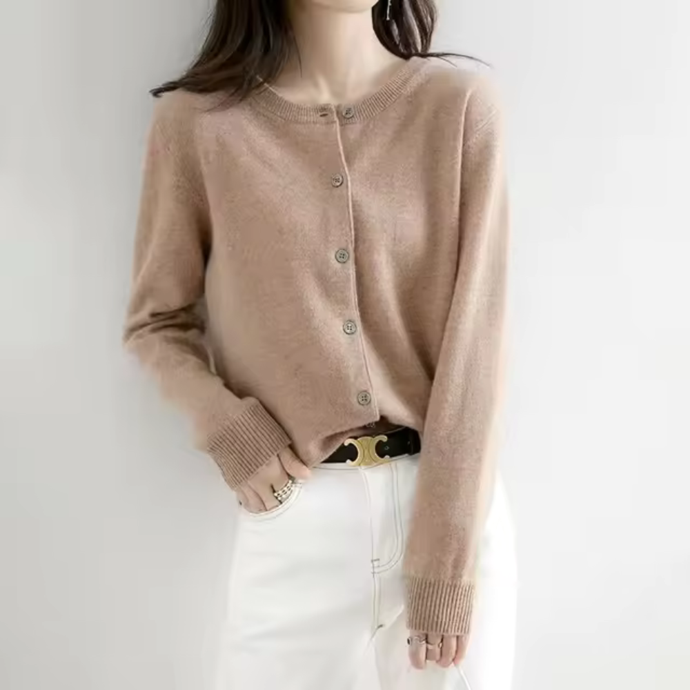 Ula | Effortless and Chic winter Sweater