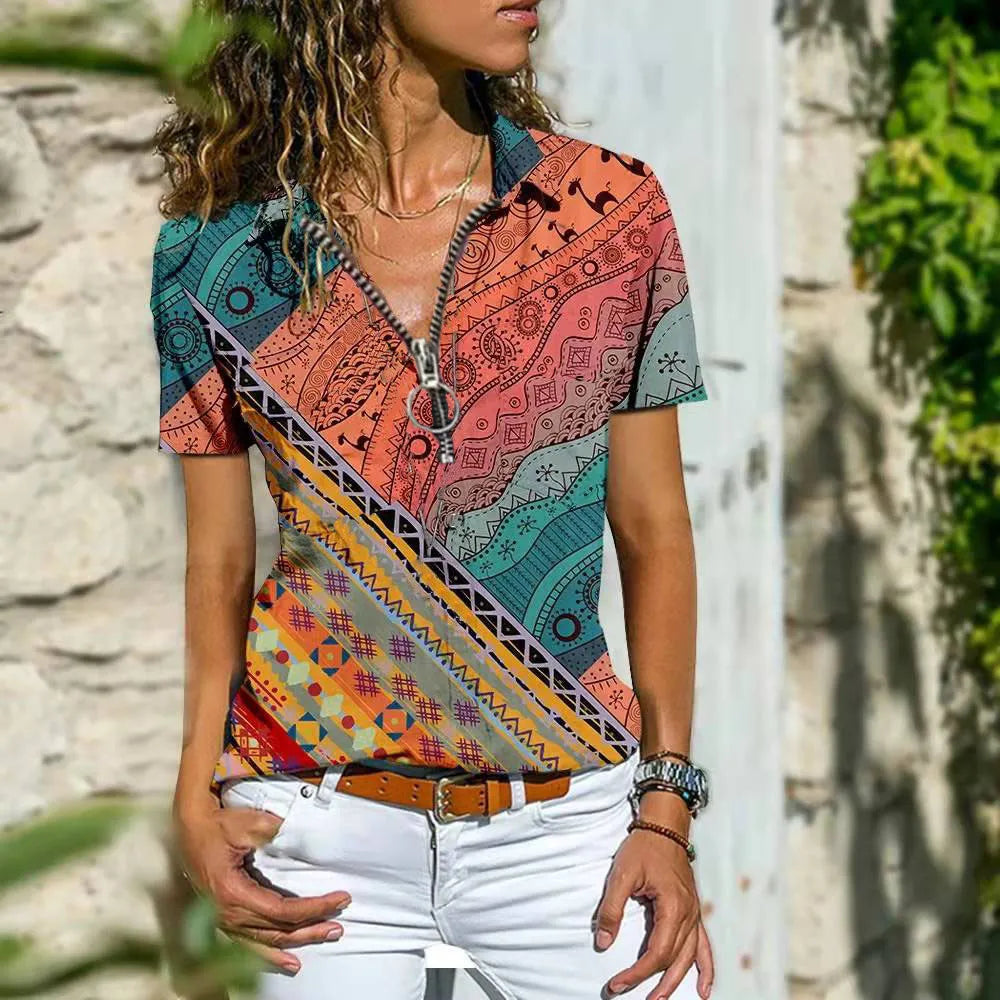 Sarah® | Trendy zip-up T-shirt with a unique print