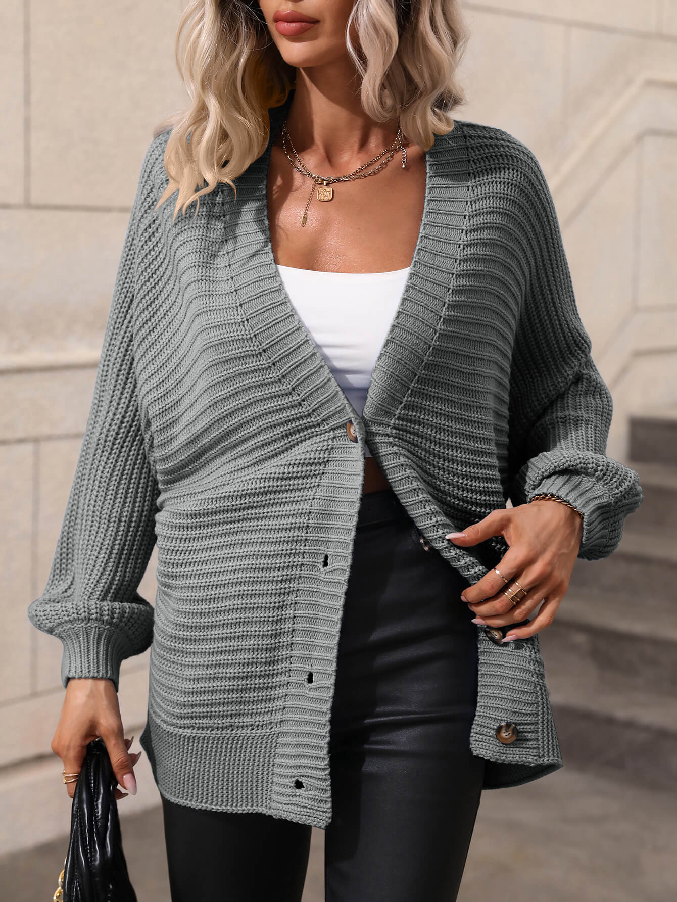 Tindra | Chic and Versatile winter Cardigan