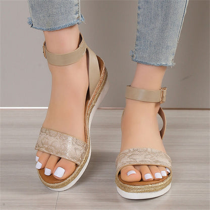 Elegant and detailed supportive general Sandals