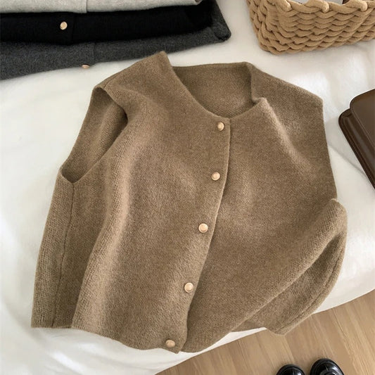 Coreen | Timeless and Stylish winter Cardigan