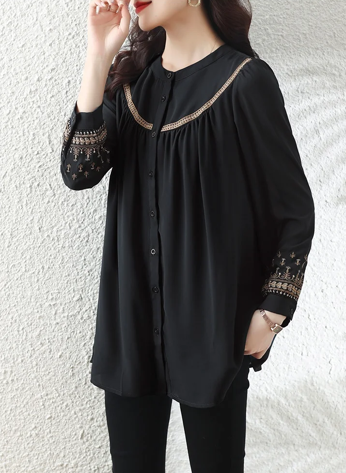 Merida | Relaxed and Timeless winter Blouse