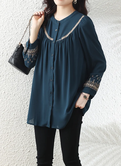 Merida | Relaxed and Timeless winter Blouse